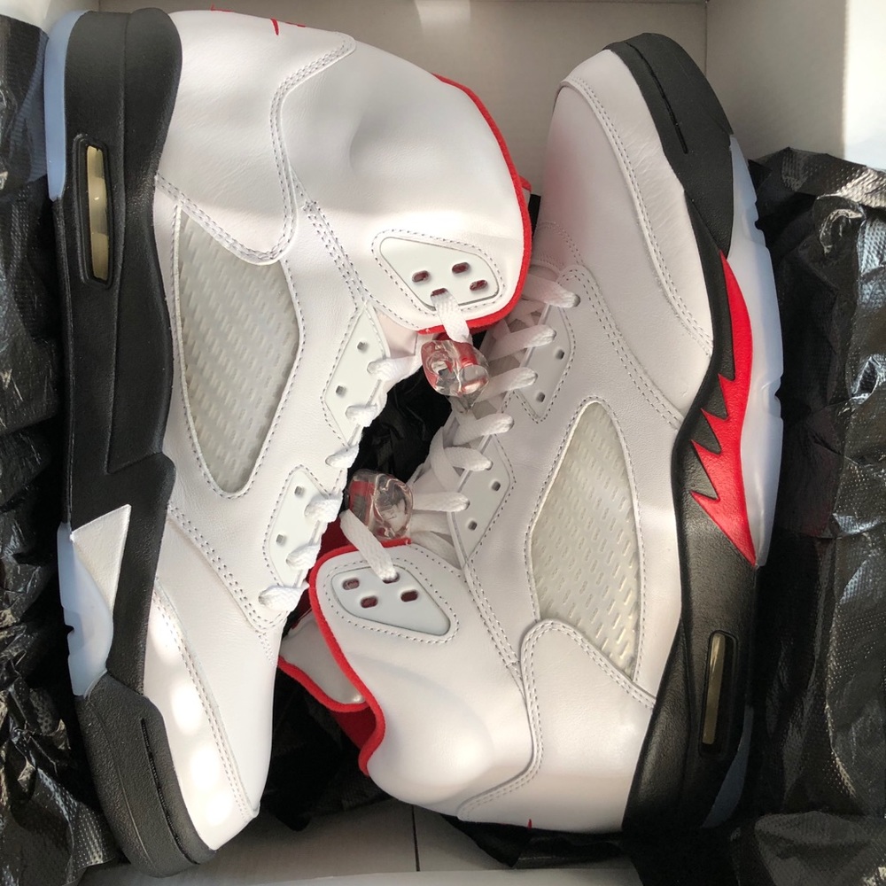 Jordan 5 Retro Fire Red Silver Tongue (2020)